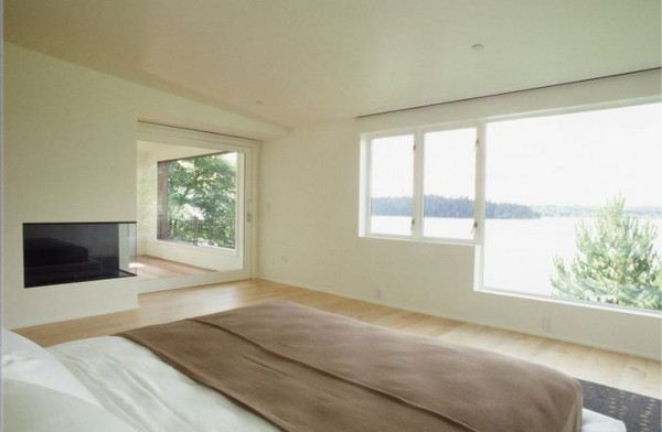 Contemporary Courtyard Design invites nature in .