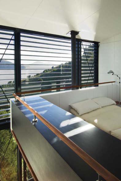 Hillside Cottage Plan in New Zealand Embraces Serenity and Sustainability