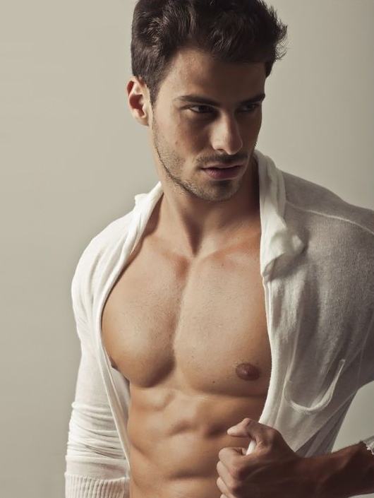 Lucas Malvacini  Mr. Brazil 2011