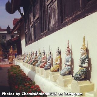 ไปทำบุญกับ ชมพู่ อารยา กันค่ะ by >>ChomIsMaterialGirl<< สวยทุกที่ ที่มีชมพู่