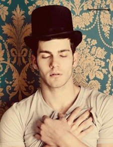 FANTASTICSMAG: FAVE EDDIE BY PHOTOGRAPHER TATE TULLIER