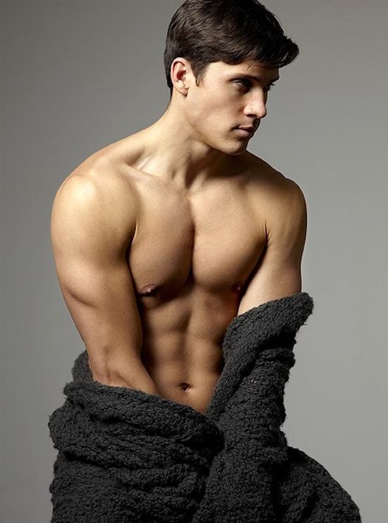 นายแบบ 083