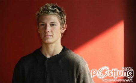 Alex Pettyfer สุดหล่อแฟนผม