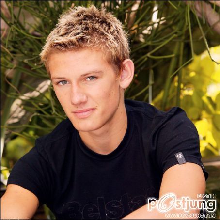 Alex Pettyfer สุดหล่อแฟนผม