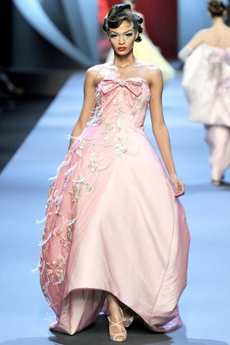 PARIS HAUTE COUTURE: DIOR SPRING 2011 COUTURE