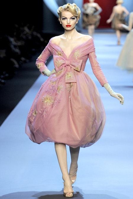 PARIS HAUTE COUTURE: DIOR SPRING 2011 COUTURE