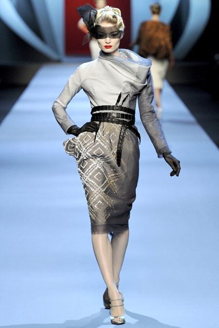 PARIS HAUTE COUTURE: DIOR SPRING 2011 COUTURE