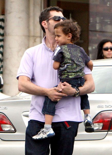 อันดับ 4 คือ แม็กซ์ แอนโธนีย์