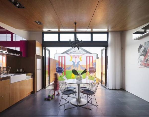 Australian Architecture Firm Blurs Boundaries in the Perforated House