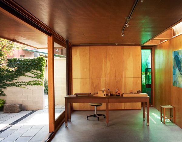 ห้องนอนลูกน่ารักอ่ะ Courtyard Architecture by Innovative Toronto Architecture Firm - awesome!