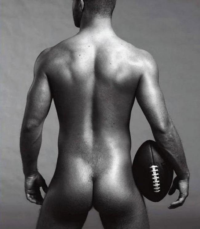 MASCULINE DOSAGE: EVAN WADLE FOR TETU BY PHOTOGRAPHER RANDALL MESDON