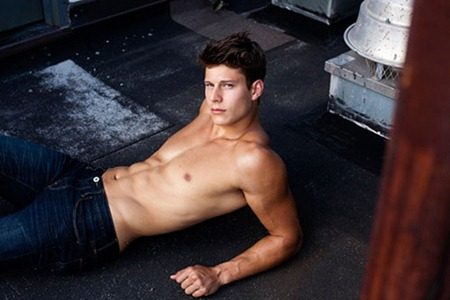 EIAN SCULLY WITH SOUL ARTIST MANAGEMENT