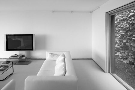 Seaside Home Design in Portugal - simply black and white