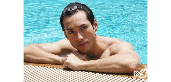 หนุ่มๆในมุกเหลี่ยมเพชร