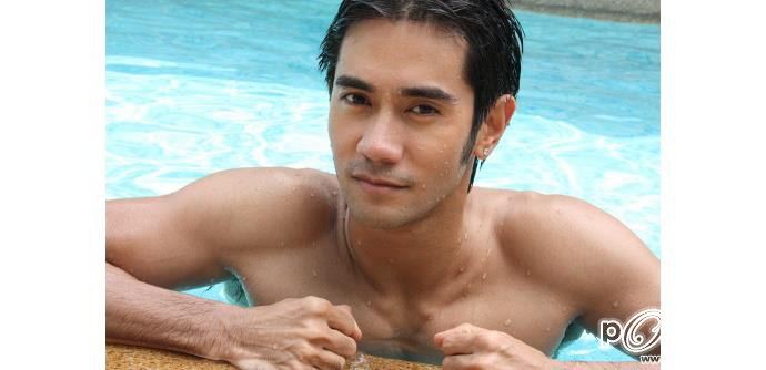 หนุ่มๆในมุกเหลี่ยมเพชร