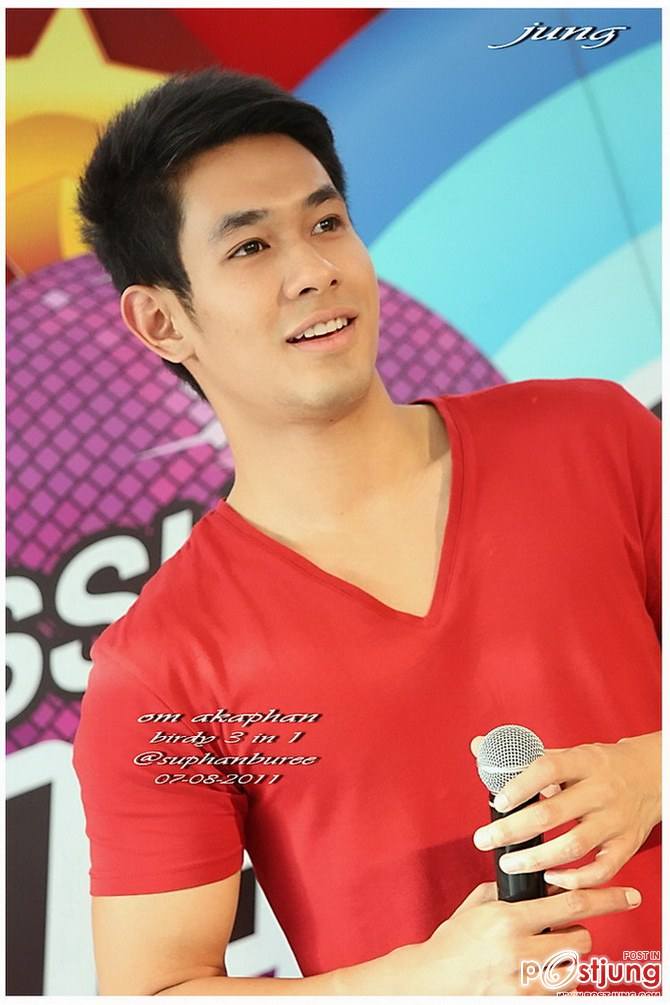 พี่อ๋อม หล่อมาก