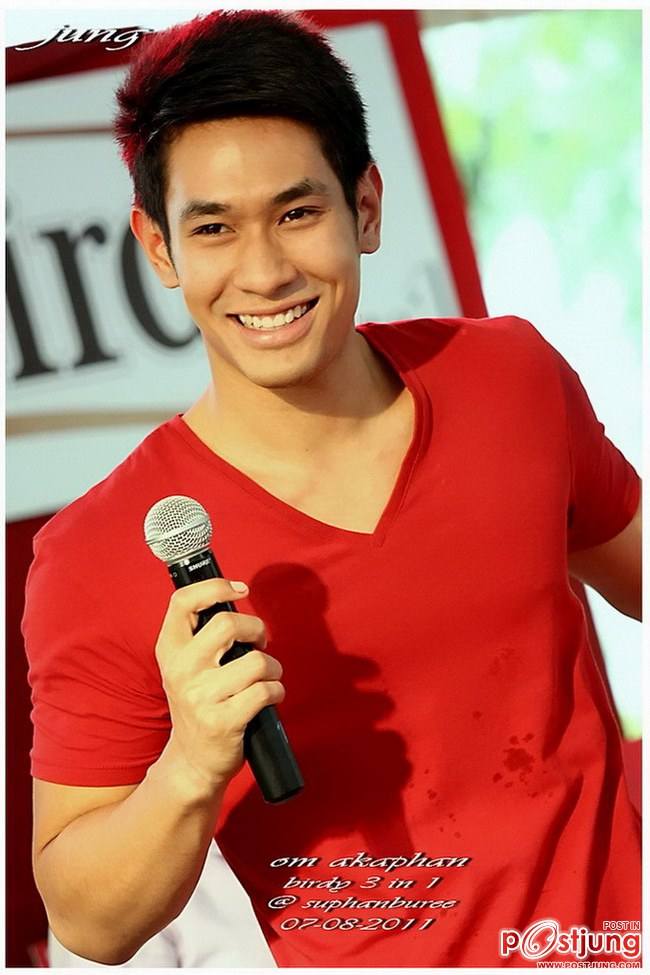 พี่อ๋อม หล่อมาก