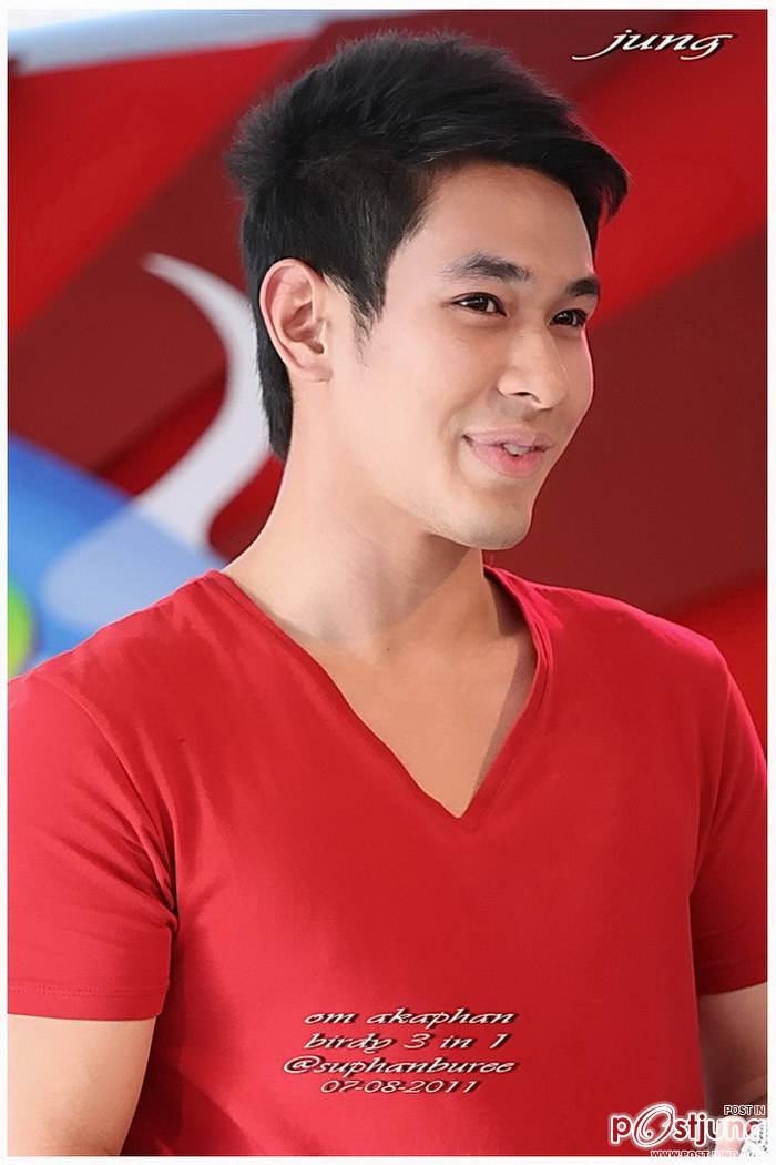 พี่อ๋อม หล่อมาก