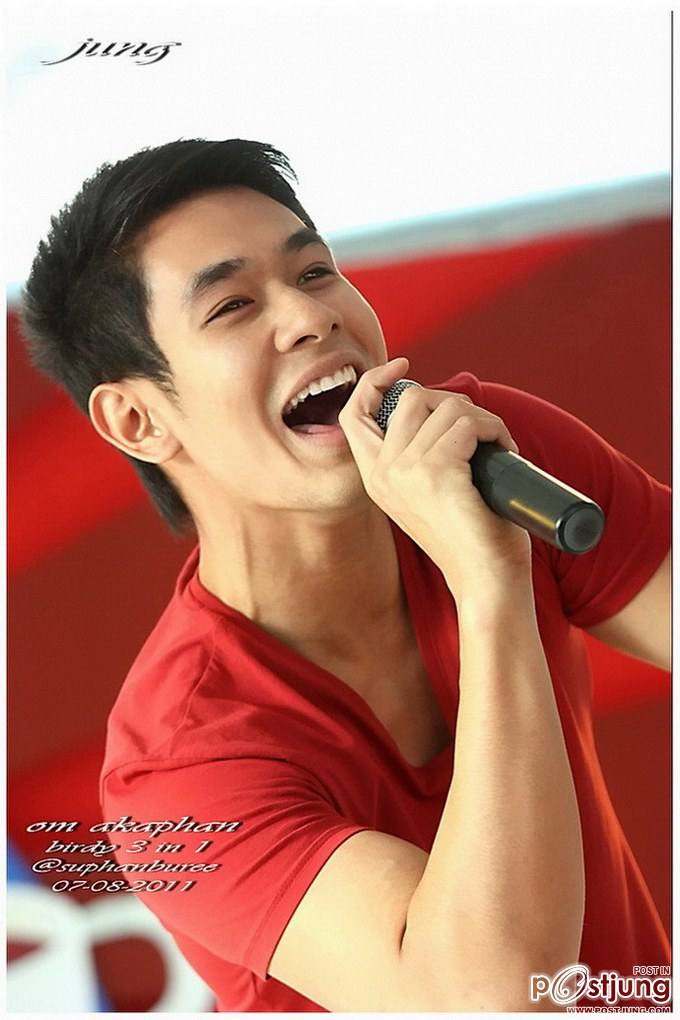 พี่อ๋อม หล่อมาก