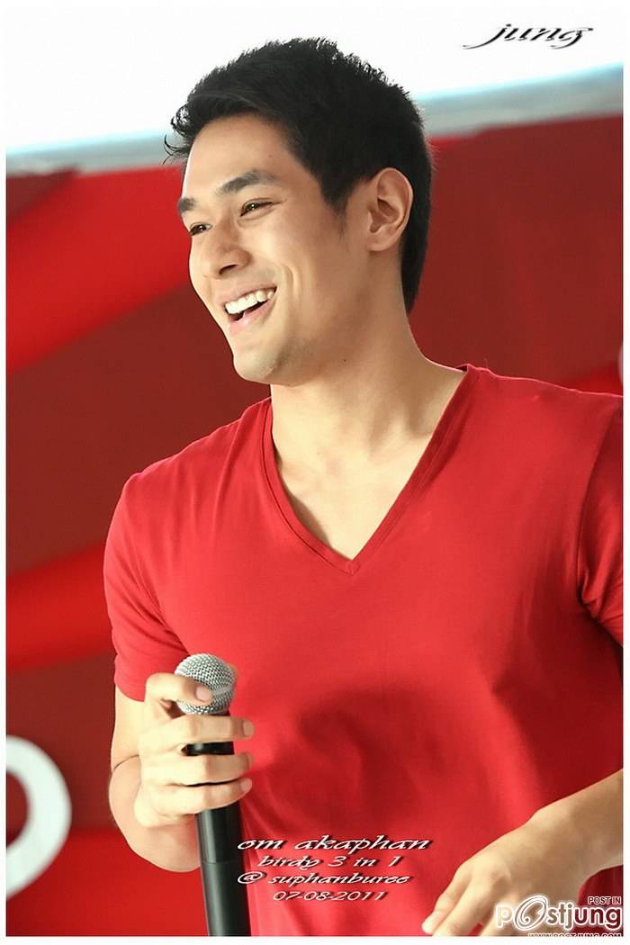 พี่อ๋อม หล่อมาก