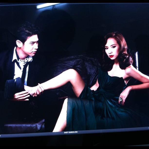 มิ้นท์-ณัฐวรา & พอร์ช- ศรัณย์ ถ่ายแบบนิตยสาร CROW