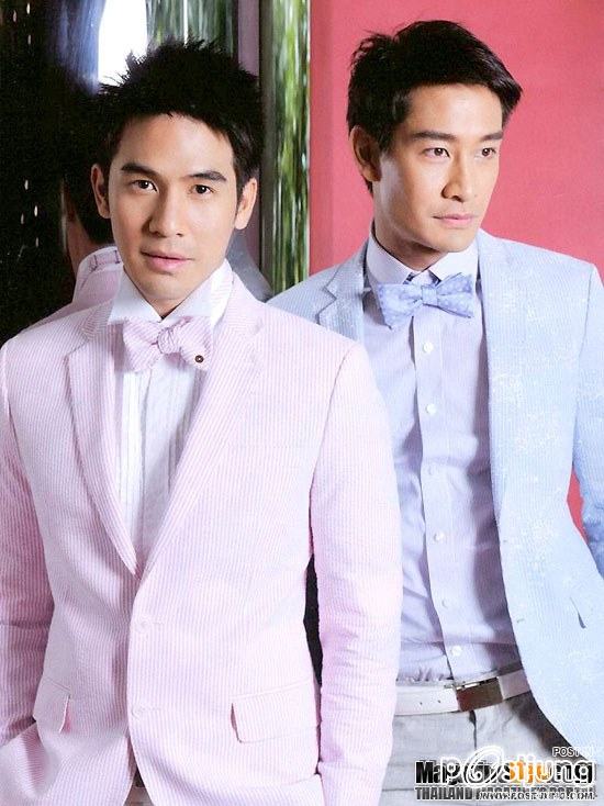 แฟชั่น ส่งมอบความสุข กับ พลอย ป้อง โป๊ป ภาพแฟชั่น จาก นิตยสาร ขวัญเรือน