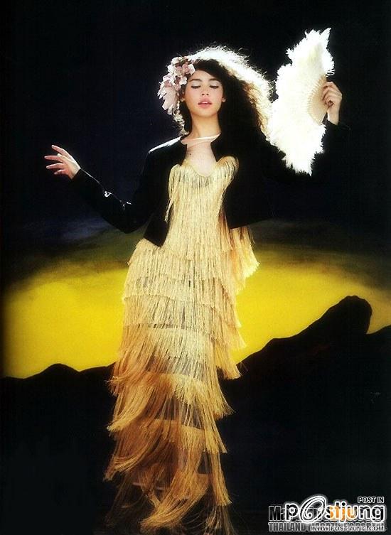 แฟชั่น The Couple Of The Year อุรัสยา – ณเดชน์ ภาพแฟชั่น จาก นิตยสาร กุลสต