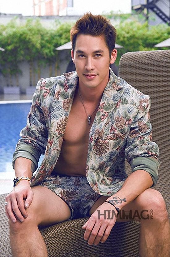 อั๊ต-อัษฎา พานิชกุล @ HIMMAG.vietnam issue 52