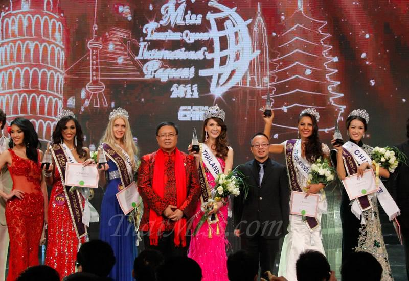 THAILAND wins Miss Tourism Queen International 2011(MTQI) เล็ก-กันตพัฒน์ คว้ามงกุฏเป็นคนแรกของไทย