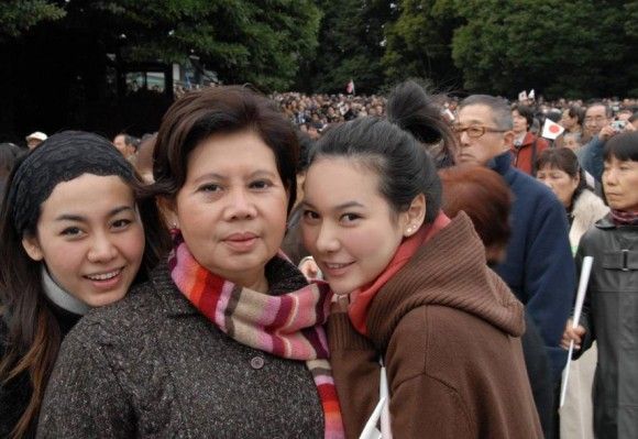 นาเดีย - น้องสาว