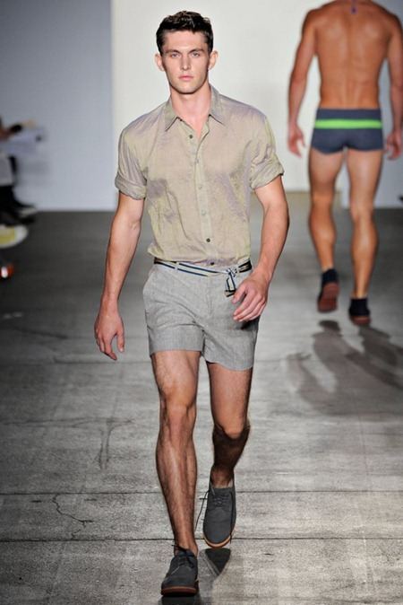หล่อๆล่ำๆเดินแบบNEW YORK FASHION WEEK: PARKE RONEN SPRING 2012