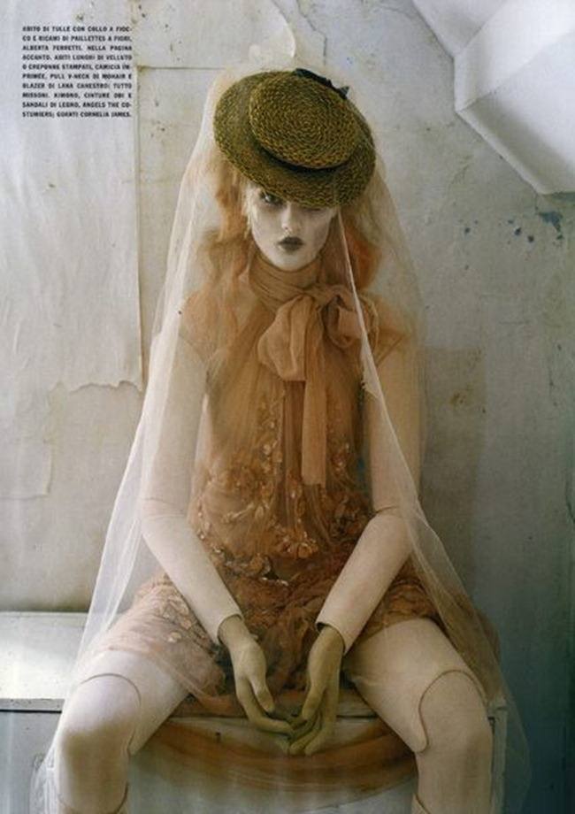 VOGUE ITALIA: KIRSI PYRHONEN & AUDREY MARNAY IN "MECHANICAL DOLLS" BY PHOTOGRAPHER TIM WALKER