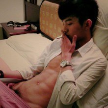 หนุ่มหล่อน่ารักจากเฟส