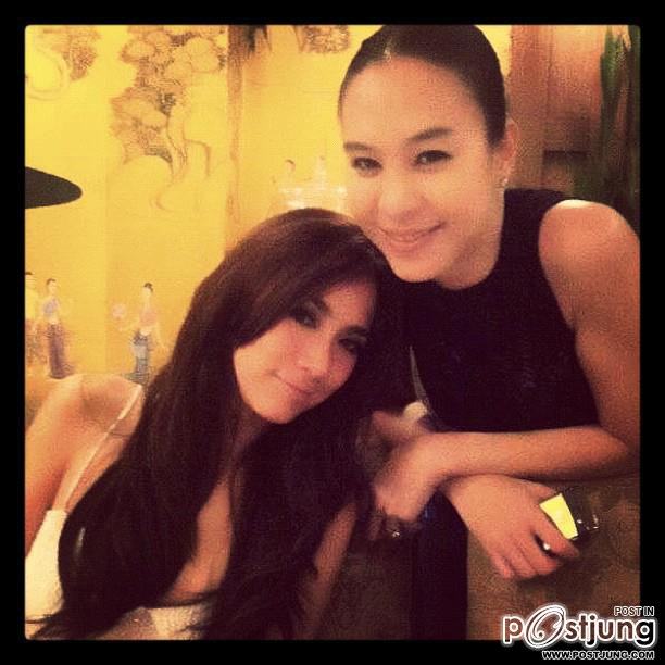 H.N.Y.2012 เก็บตกภาพสวยๆ"อั้ม พัชราภา"เเละเพื่อนๆของเธอว์ เริ่ดสะบัดช่อ อุ๊ปส์!!!