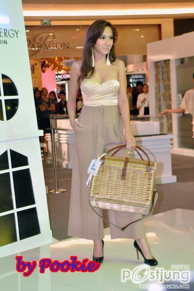 H.N.Y.2012 เก็บตกภาพสวยๆ"อั้ม พัชราภา"@The Energy Hua Hin !!!