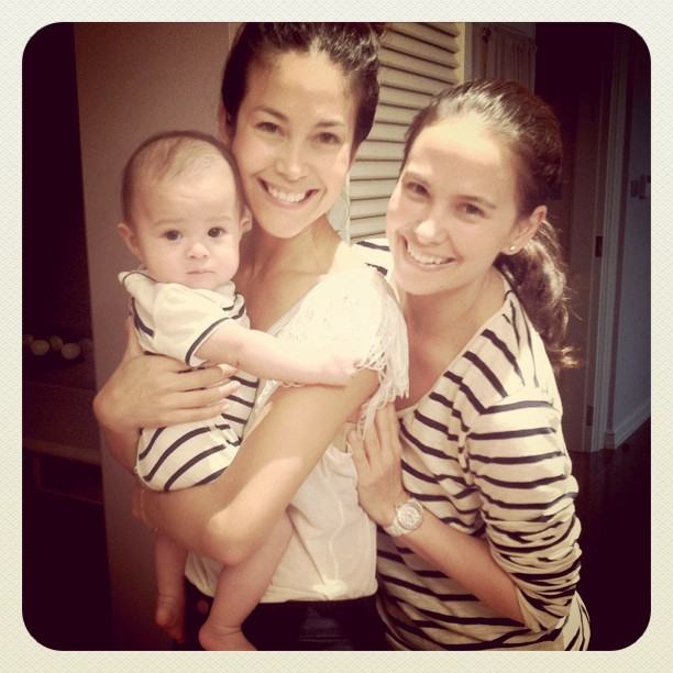 [Pics] น้องไลลา ลูกสาวพอลล่า .... กับป้าๆ เจนี่ นานา วุ้นเส้น ฯลฯ