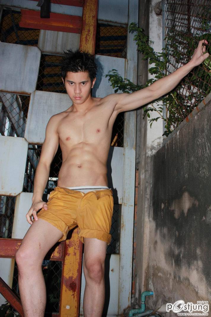 ขอได้ไหมผู้ชายที่เธอทิ้ง ฉันจะรักเองงงงงงง......