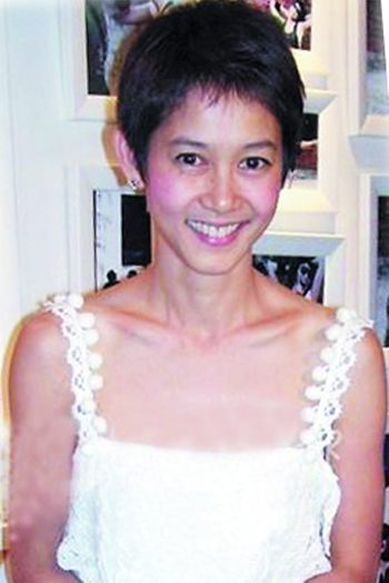 อุ้ม สิริยากร จูงมือ คริสโตเฟอร์ วิวาห์ฟ้าแลบ!