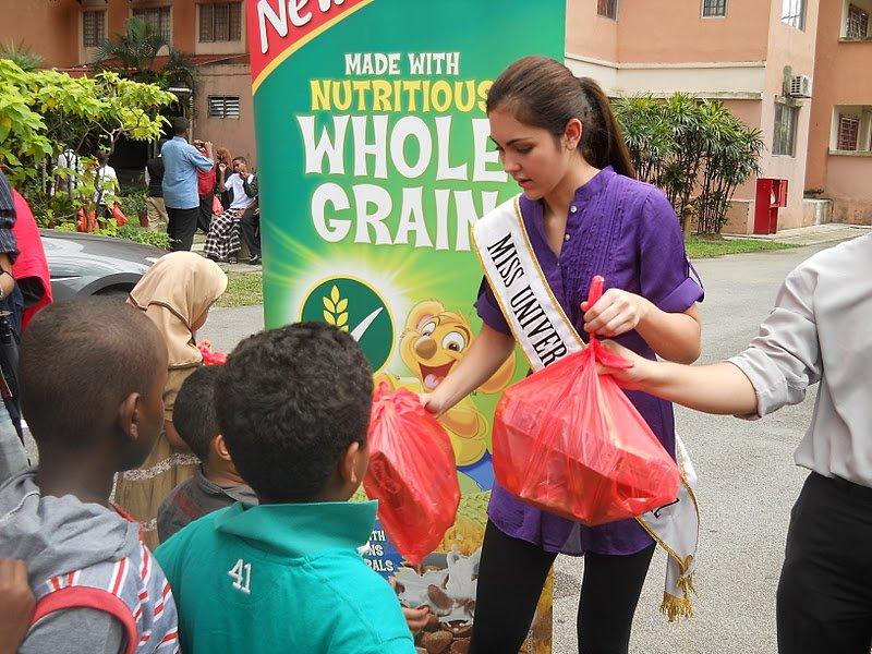 Miss  Malaysia  Universe 2O12