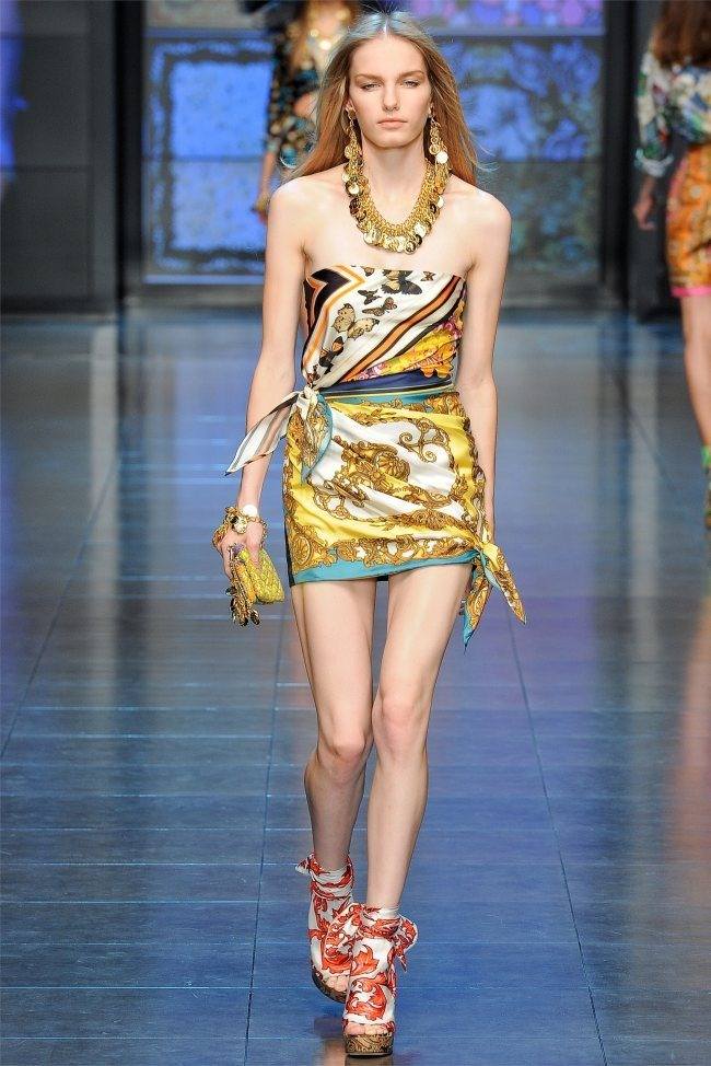 MILAN FASHION WEEK: D&G SPRING 2012