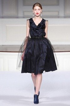 PRE-FALL: OSCAR DE LA RENTA PRE-FALL 2011