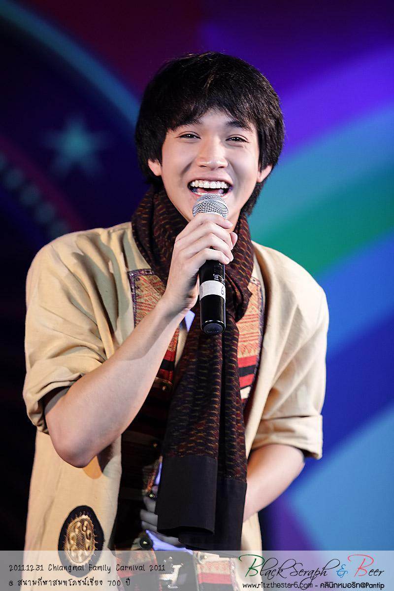 โตโน่ & ริท @ งาน Chiangmai Family Carnival 2011