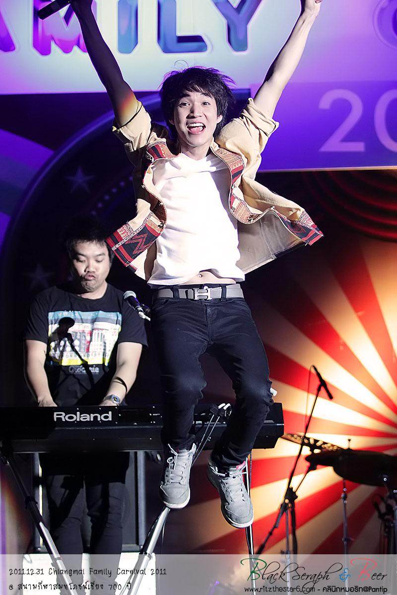 โตโน่ & ริท @ งาน Chiangmai Family Carnival 2011