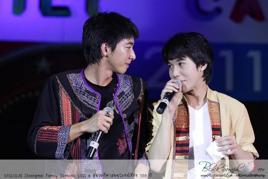 โตโน่ & ริท @ งาน Chiangmai Family Carnival 2011