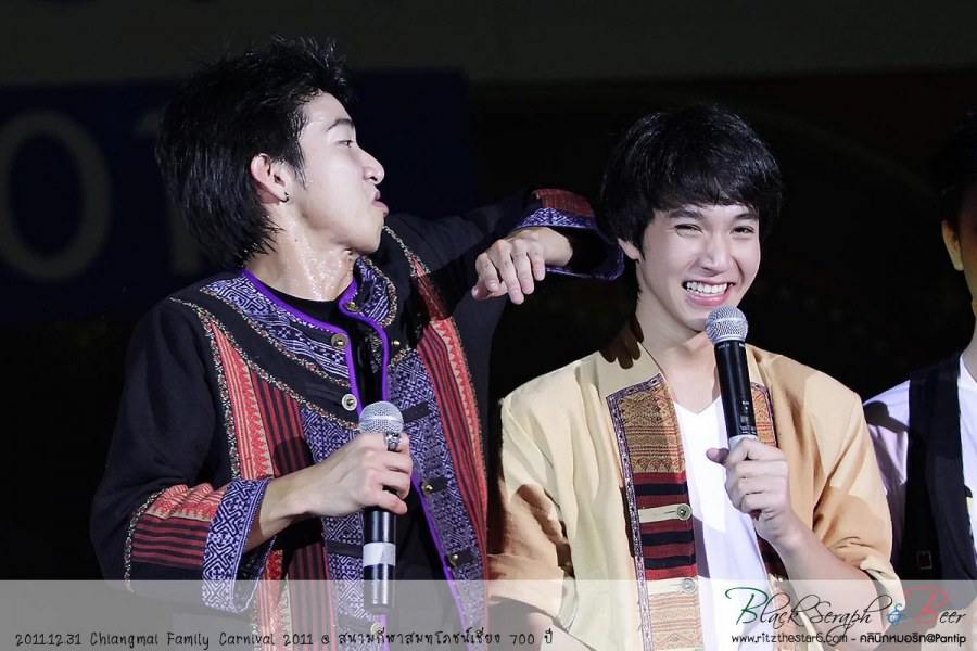 โตโน่ & ริท @ งาน Chiangmai Family Carnival 2011