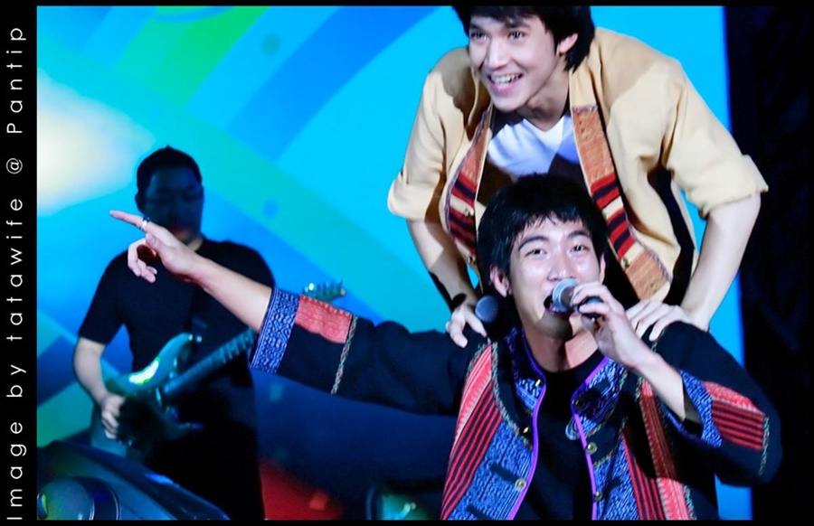 โตโน่ & ริท @ งาน Chiangmai Family Carnival 2011