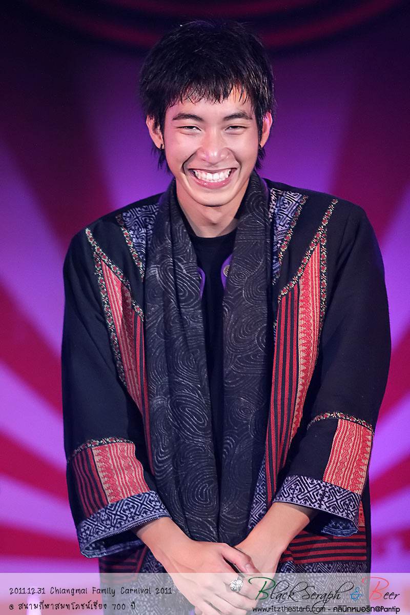 โตโน่ & ริท @ งาน Chiangmai Family Carnival 2011