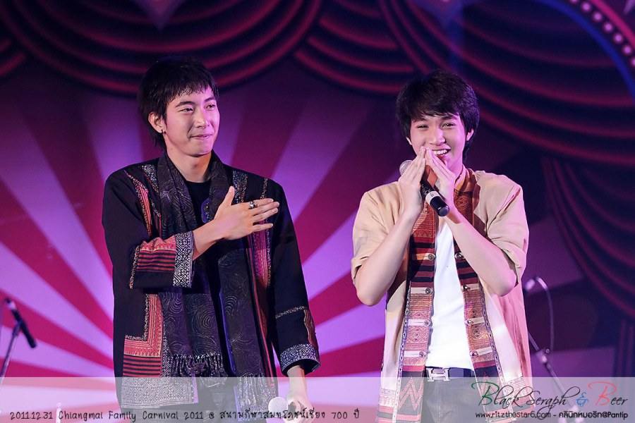 โตโน่ & ริท @ งาน Chiangmai Family Carnival 2011