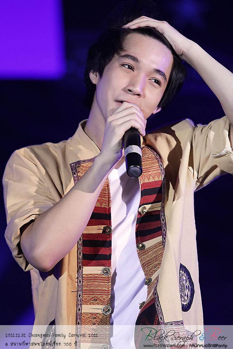 โตโน่ & ริท @ งาน Chiangmai Family Carnival 2011