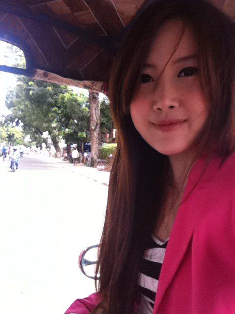 จำกันได้ไหม....รุ้งเฑียร อูนากุล(ลำดวน ณ เบญจา คีตา ความรัก) ตอนนี้เธอเป็นแอร์ที่การบินไทยค่ะ...